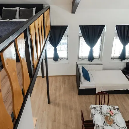 Hangulatos, Modern Apartman A Part Koezeleben Siófok